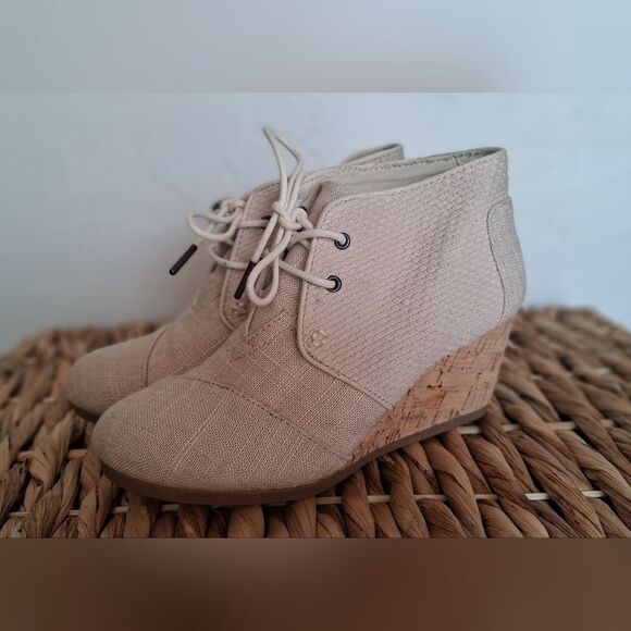 Toms Shoes - TOMS Sz W7  Neutral Linen Lace-Up Wedge Ankle Booties